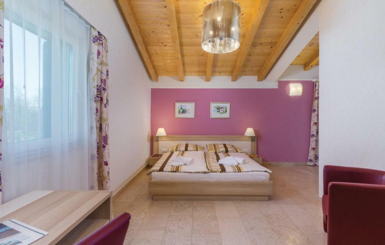 Villas Vea Histria Rezanci Exterior photo